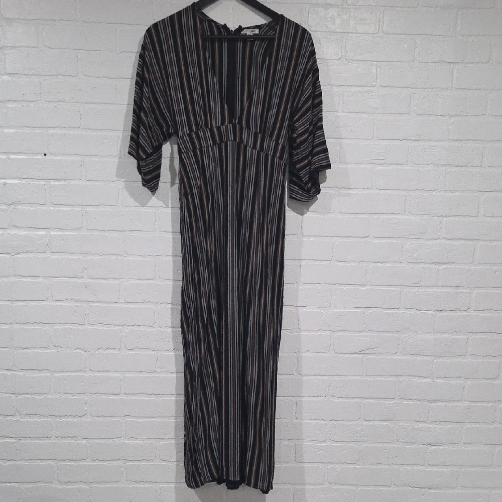 Amuse Society Black and White Kimono Sleeve Maxi Dress